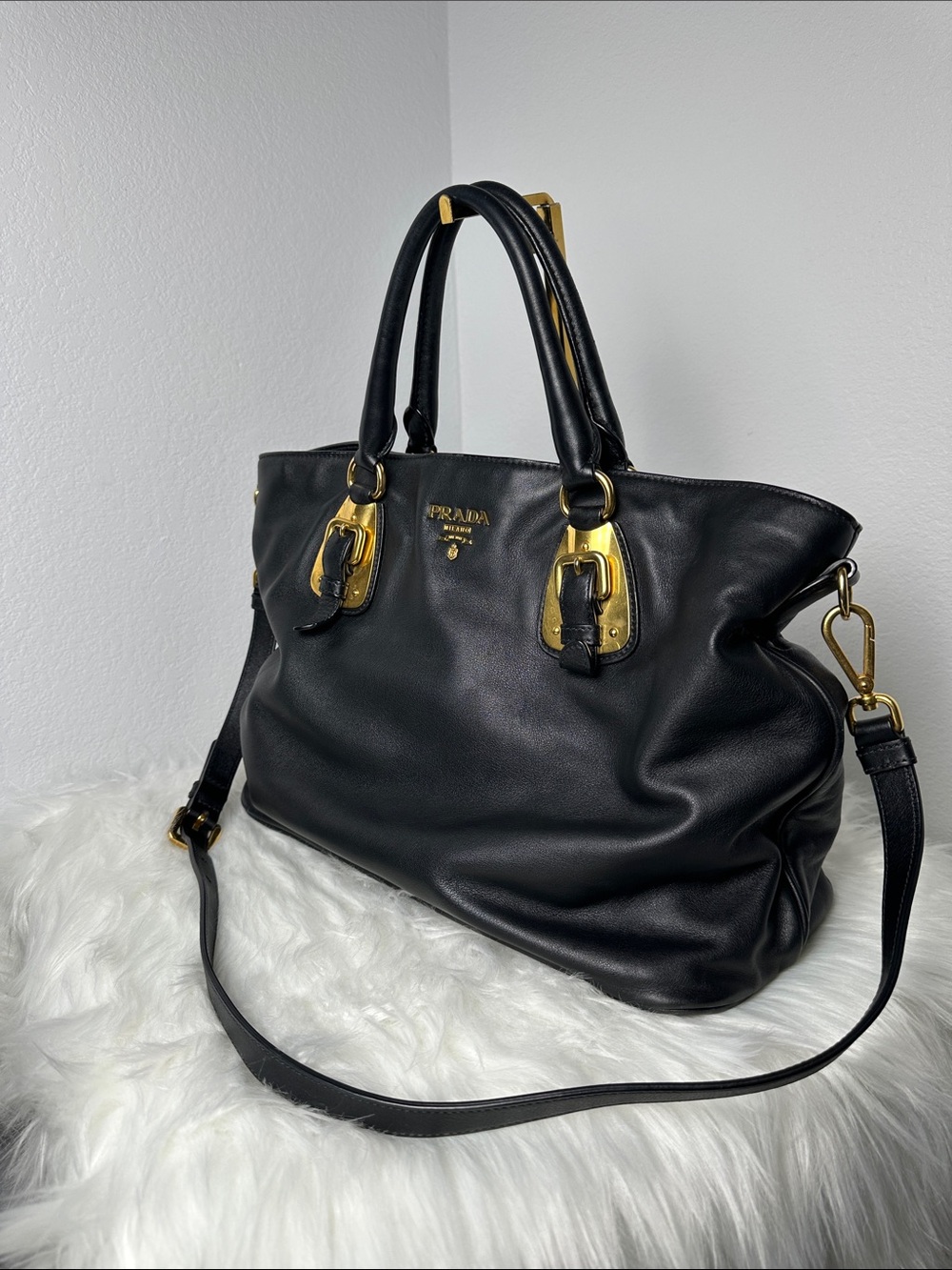 💯Authentic Prada Vitello Leather Convertible Tote Bag Black Gold Hardware🍀 - Picture 5 of 12